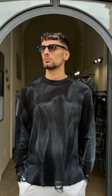 Maglia slavata nera