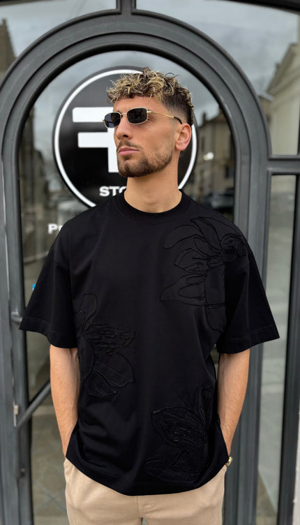 T-shirt flowers nera
