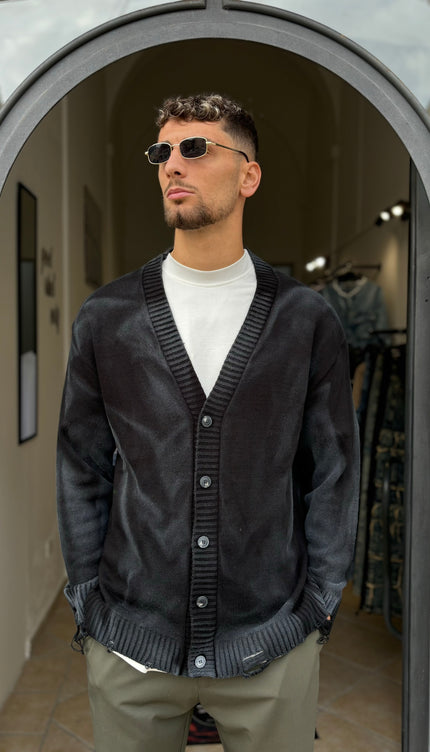 Cardigan slavato nero
