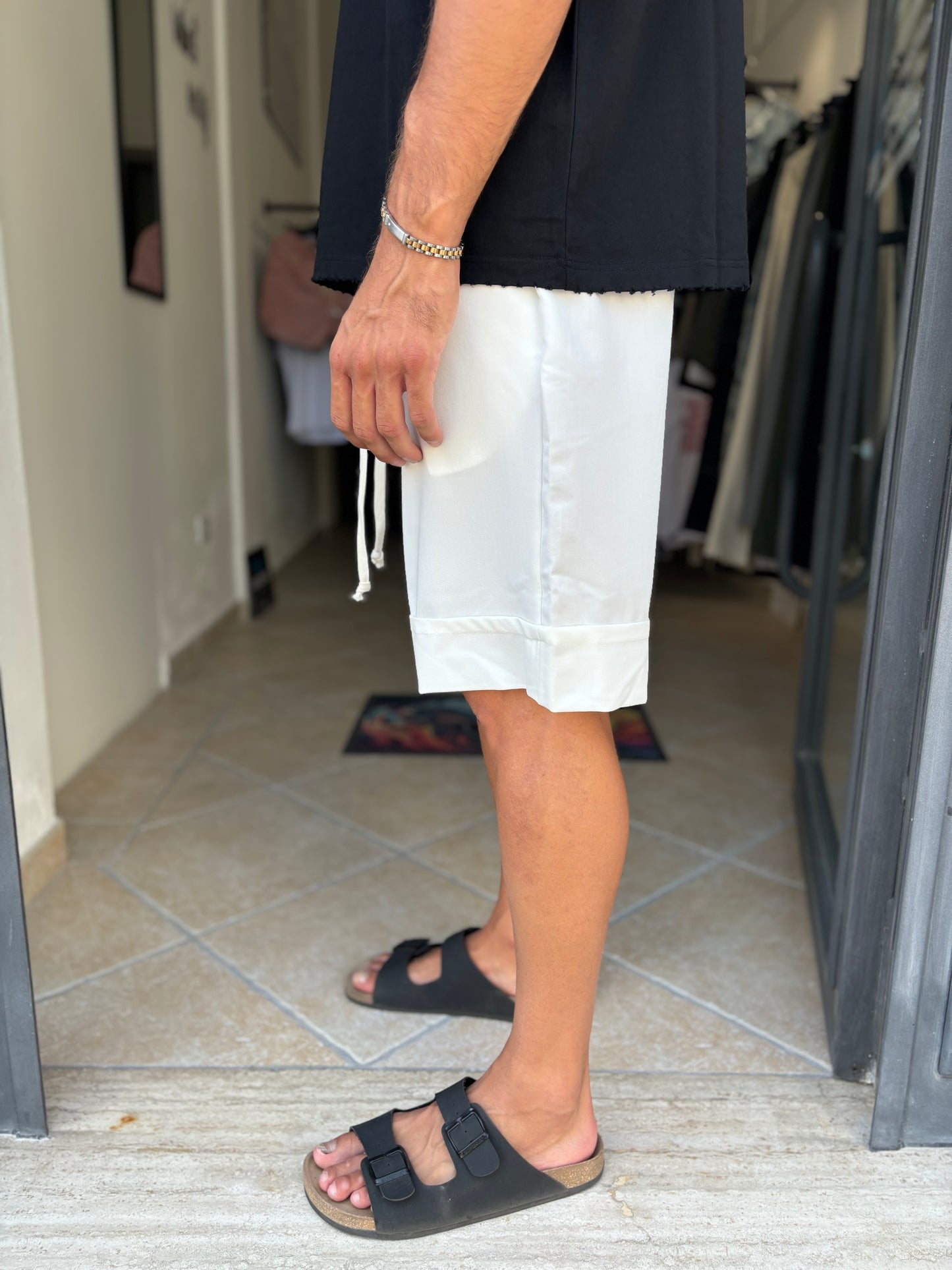 Pantalone corto bianco con piega