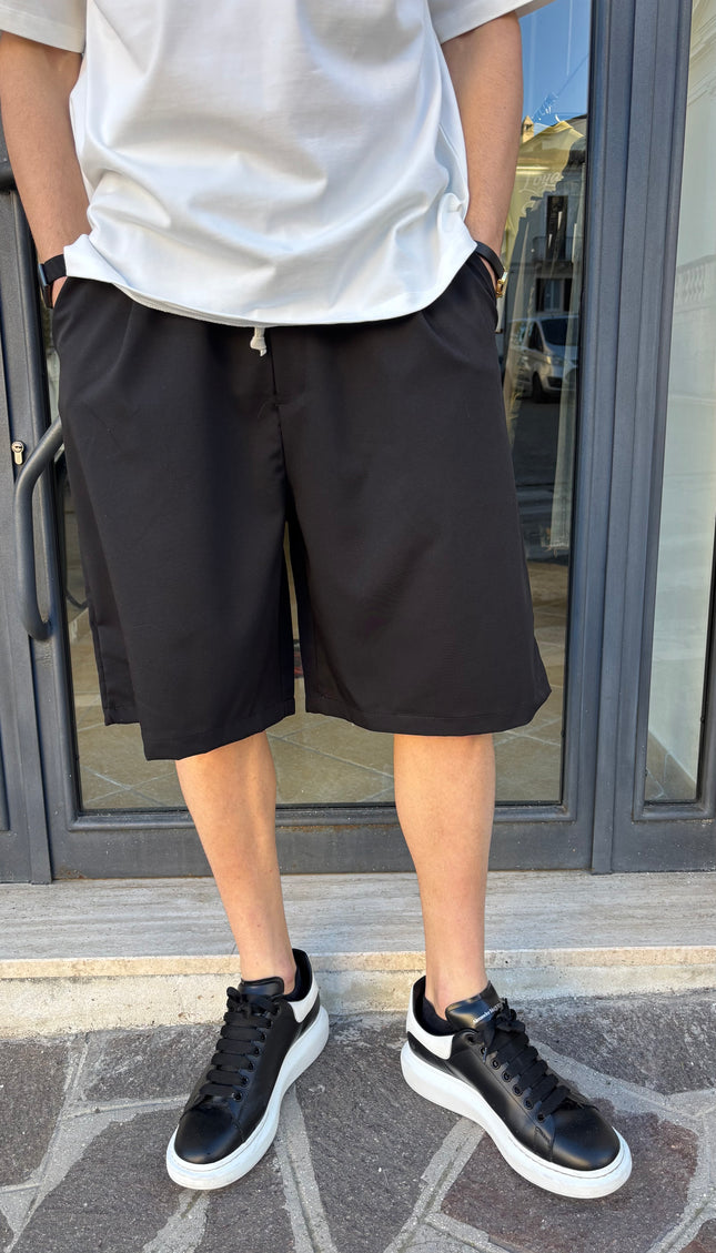 Pantalaccio corto nero