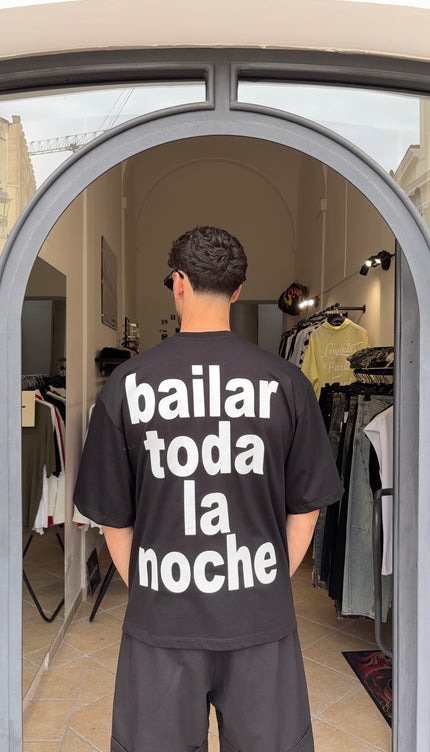 T-shirt bailar nera