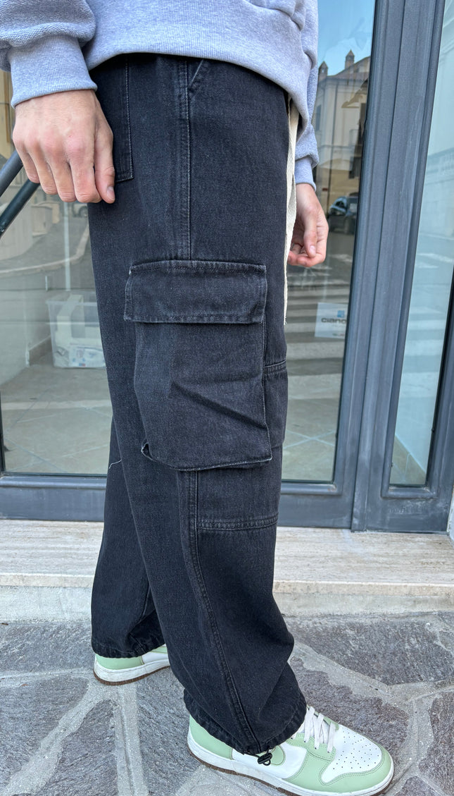Pantalone jeans nero con tasconi
