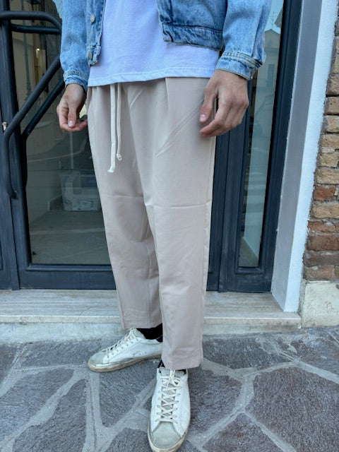 Pantalone liscio beige