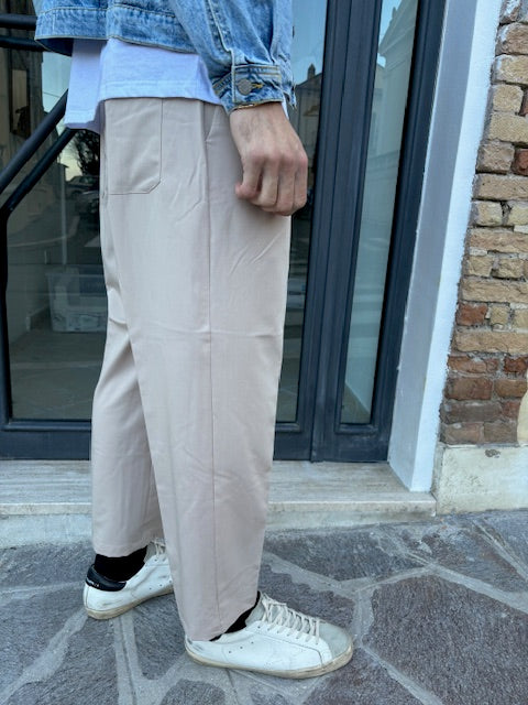 Pantalone liscio beige